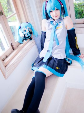 Vocaloid - Hatsune Miku cosplay by Kuuya_043