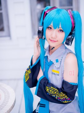 Vocaloid - Hatsune Miku cosplay by Kuuya_299