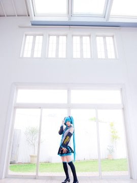 Vocaloid - Hatsune Miku cosplay by Kuuya_220