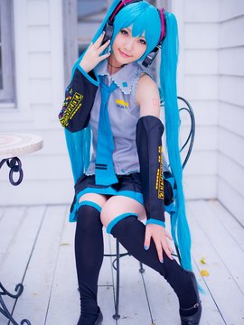 Vocaloid - Hatsune Miku cosplay by Kuuya_294