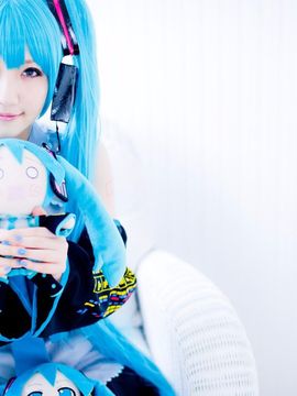 Vocaloid - Hatsune Miku cosplay by Kuuya_034