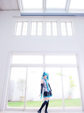 Vocaloid - Hatsune Miku cosplay by Kuuya_222