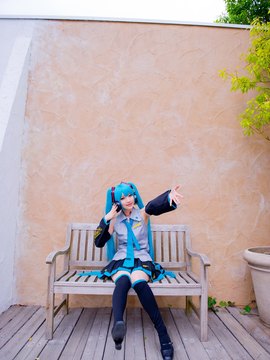 Vocaloid - Hatsune Miku cosplay by Kuuya_273