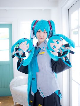 Vocaloid - Hatsune Miku cosplay by Kuuya_013