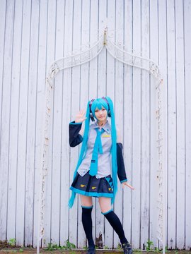 Vocaloid - Hatsune Miku cosplay by Kuuya_322