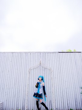 Vocaloid - Hatsune Miku cosplay by Kuuya_325