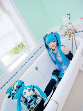 Vocaloid - Hatsune Miku cosplay by Kuuya_054