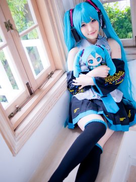 Vocaloid - Hatsune Miku cosplay by Kuuya_050