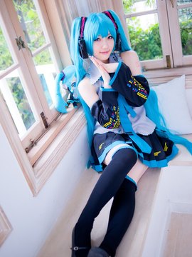 Vocaloid - Hatsune Miku cosplay by Kuuya_048