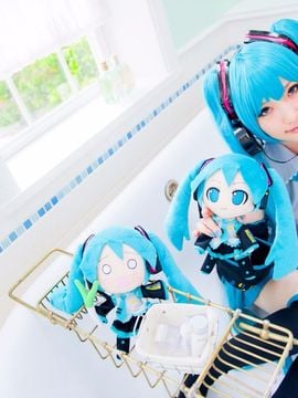 Vocaloid - Hatsune Miku cosplay by Kuuya_088