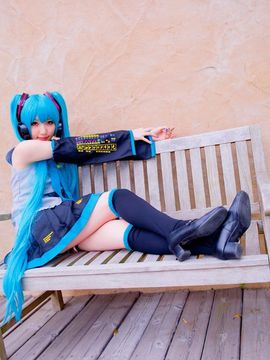 Vocaloid - Hatsune Miku cosplay by Kuuya_283