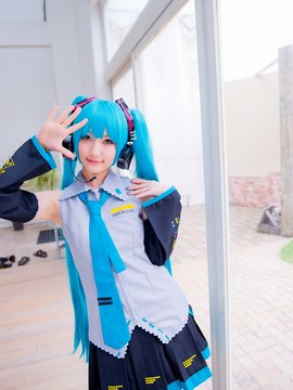 Vocaloid - Hatsune Miku cosplay by Kuuya_226