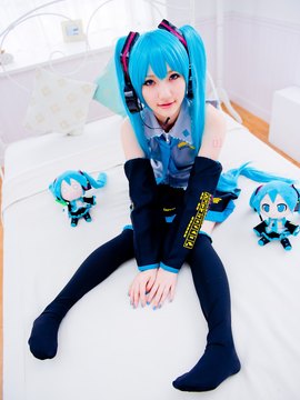 Vocaloid - Hatsune Miku cosplay by Kuuya_182