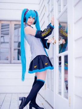 Vocaloid - Hatsune Miku cosplay by Kuuya_310