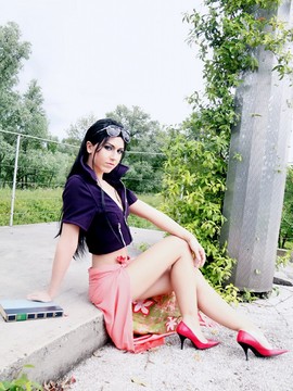 Nico Robin by Goldnessyami_03