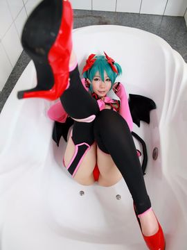 Vocaloid - Hatsune Miku devil cosplay by Higurashi Rin_038