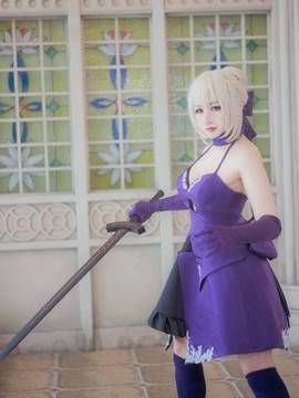 《FateGrand Order》saber alter C O S P L A Y_屈服于我，不然……就杀了你 (5)