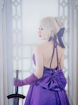 《FateGrand Order》saber alter C O S P L A Y_屈服于我，不然……就杀了你 (3)