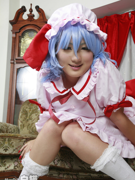 Touhou - Remilia Scarlet cosplay by Kaori_070