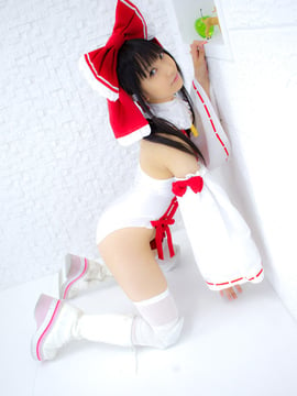 Touhou - Hakurei Reimu cosplay by Lenfried_013