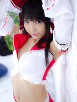 Touhou - Hakurei Reimu cosplay by Lenfried_023