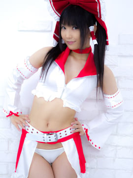 Touhou - Hakurei Reimu cosplay by Lenfried_014