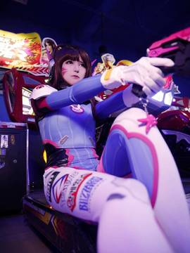 《守望先锋》D.va上线啦！ C O S P L A Y_守望先锋D.VA COS (1)