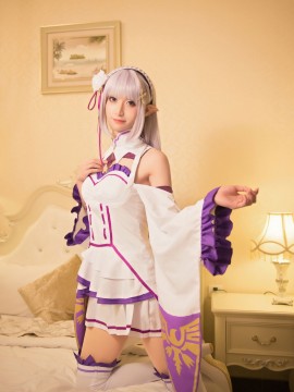 《Re从零开始的异世界生活》Emilia C O S P L A Y_爱蜜莉雅 公式服 (4)