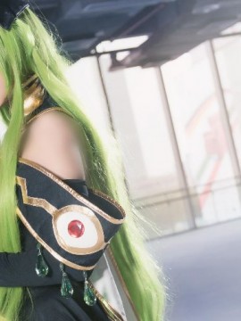 《CODE GEASS》C.C ED插画皇后装 C O S P L A Y_反叛的鲁路修c.c皇后装 (3)