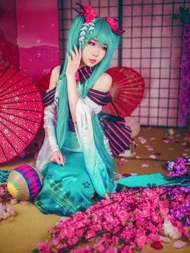 螺旋猫异国歌姬版“初音未来”COS_0080