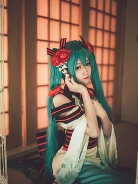 螺旋猫异国歌姬版“初音未来”COS_0058