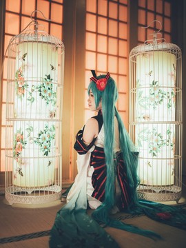 螺旋猫异国歌姬版“初音未来”COS_0063