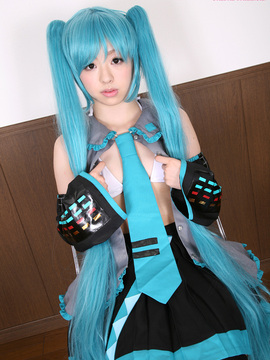 [Cosdoki] Vocaloid - Hatsune Miku cosplay by Asuka Honoka_033